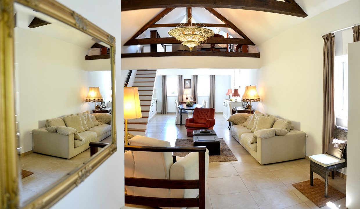 effie_perine_duplex_loft_4